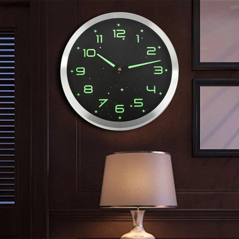 Fluorescenčné nástenné hodiny s tichým chodom 25cm