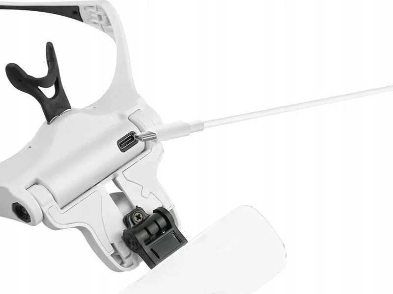 Náhlavná lupa s LED osvetlením a výmennými šošovkami 3,5x