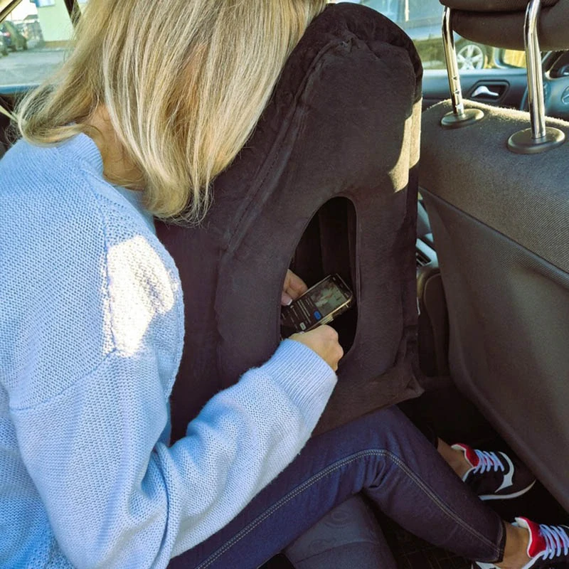 Nafukovací cestovný vankúš