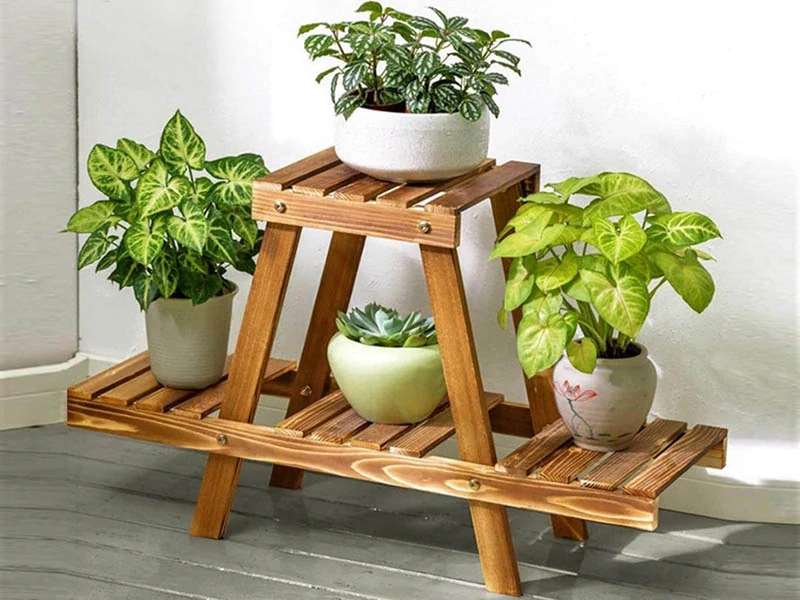 Drevený stojan na kvety 81cm