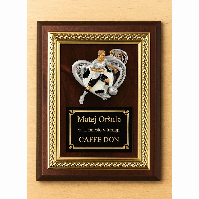 Živicová nalepovacia soška – Futbal: 7,5 × 6 cm