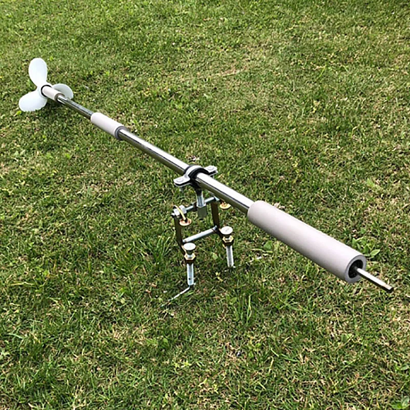 Zadný lodný pohon na čln s napájaním z akumulátorovej vŕtačky