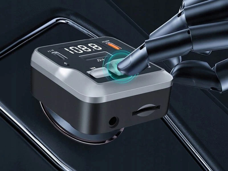 Transmitter s 2x USB-C nabíjačkou