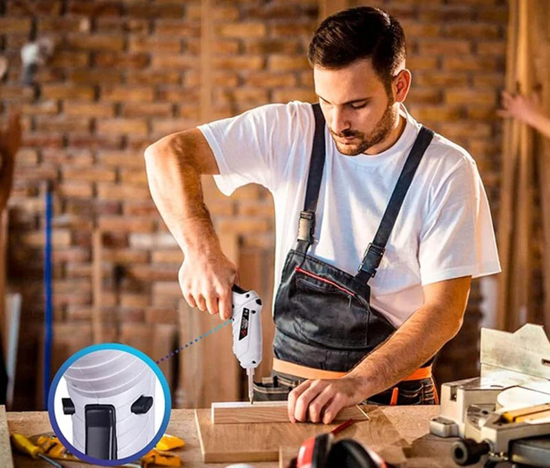 AKU Skrutkovač USB s príslušenstvom