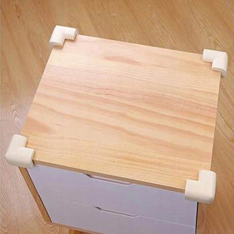 Penové rohové chrániče na nábytok hnedé, samolepiace 4ks