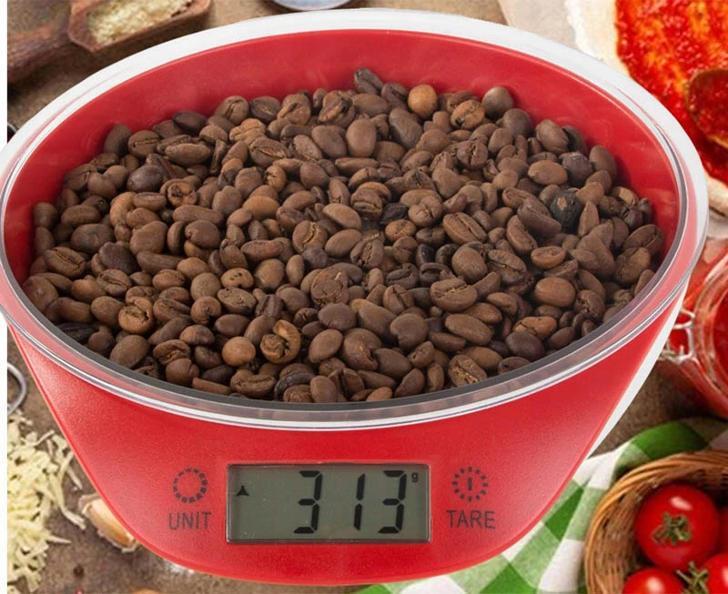 Elektronická kuchynská váha 5 kg červená