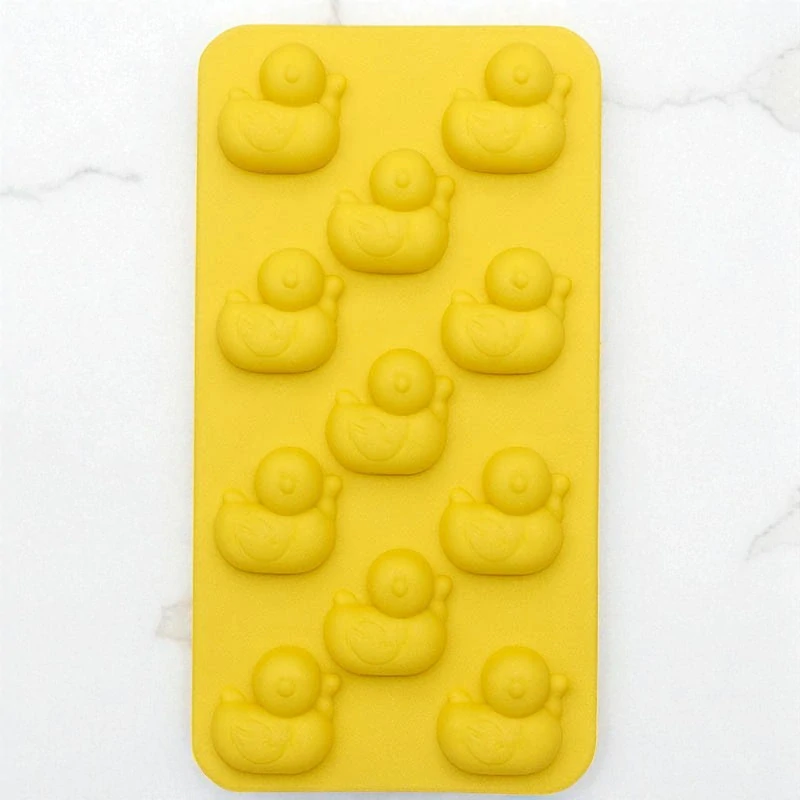 Silikónová forma na ľad alebo čokoládu Kačičky 2 ks – žltá