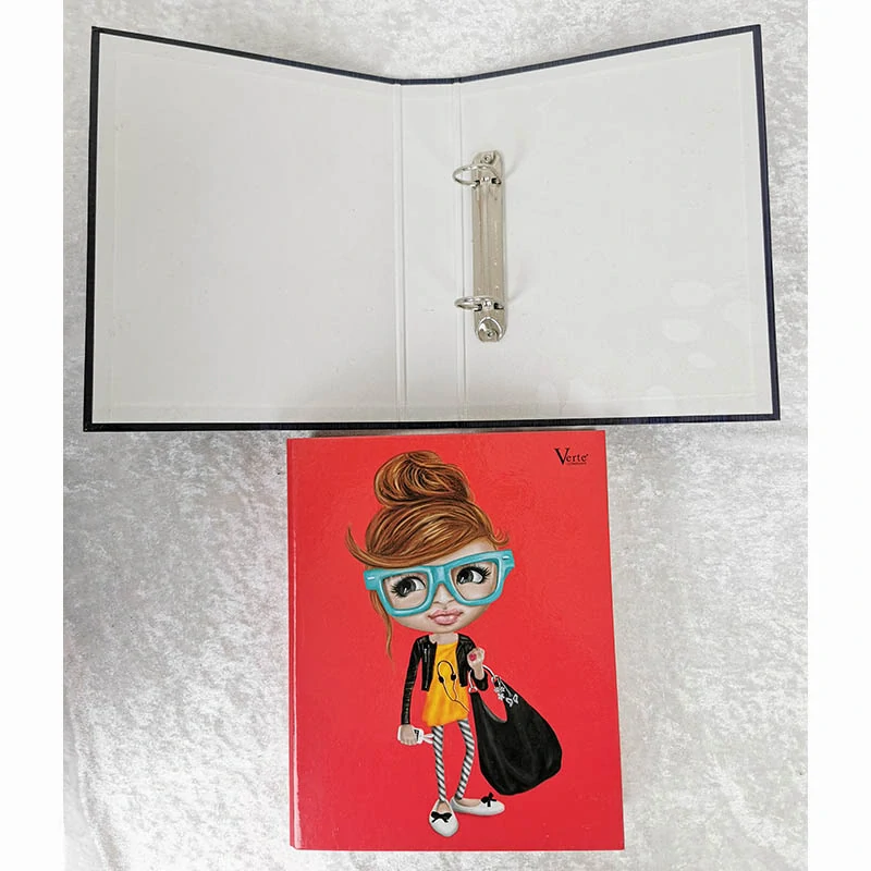 A5 krúžkový zakladač so štýlovým motívom