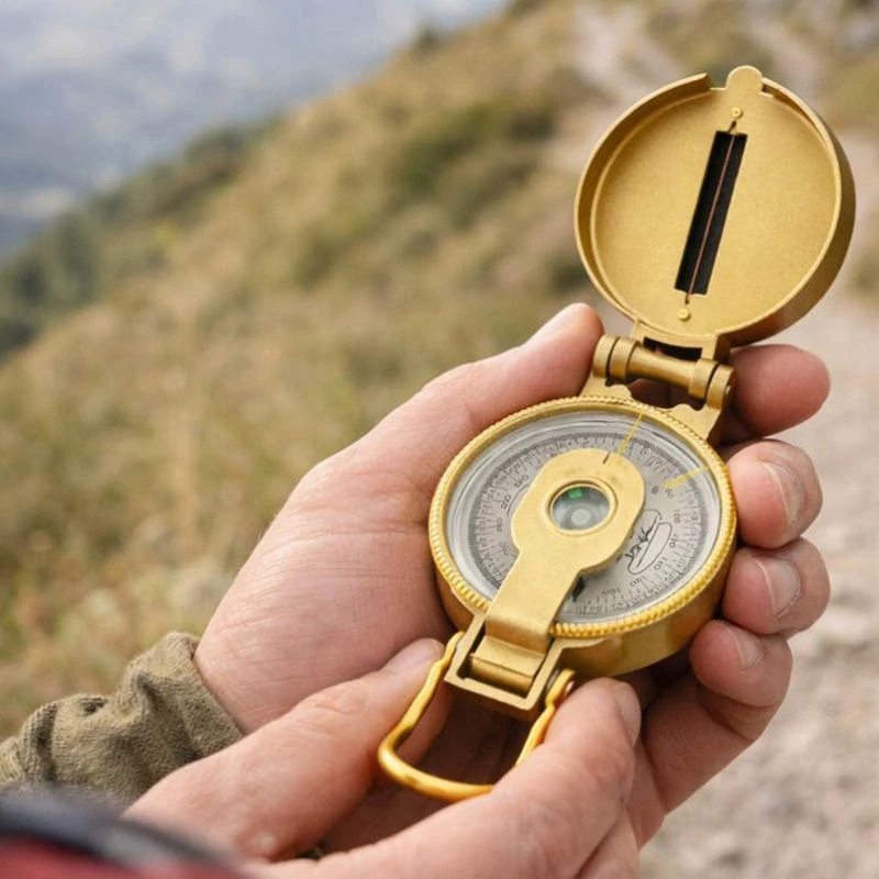 Turistický kompas skladací kovový