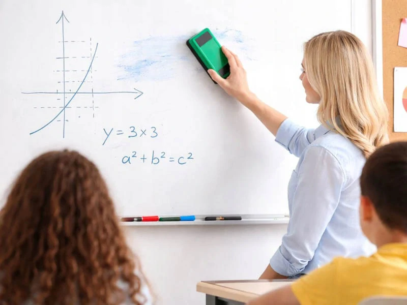 Hubka na magnetickú tabuľu 10 cm