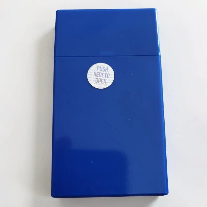 Plastový zatvárací box s pružinovým otváraním 11 × 6 × 1,6 cm