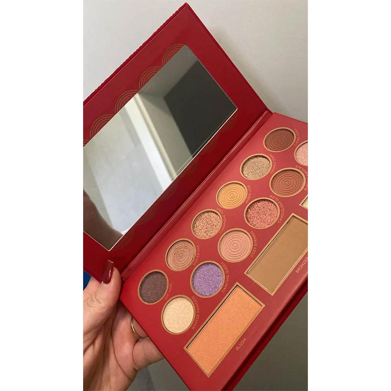 MAX & MORE Face & Eyeshadow Palette