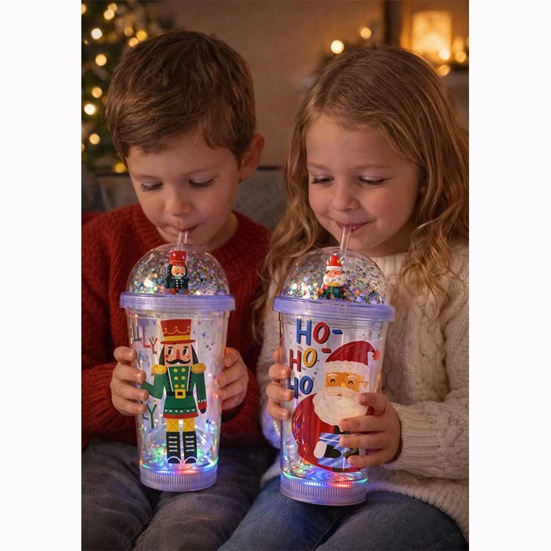 Vianočný LED pohár so slamkou – motív Santa Claus