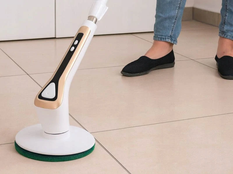 Elektrická rotačná kefa na škáry, dlažbu a kúpeľňu so 7 nadstavcami