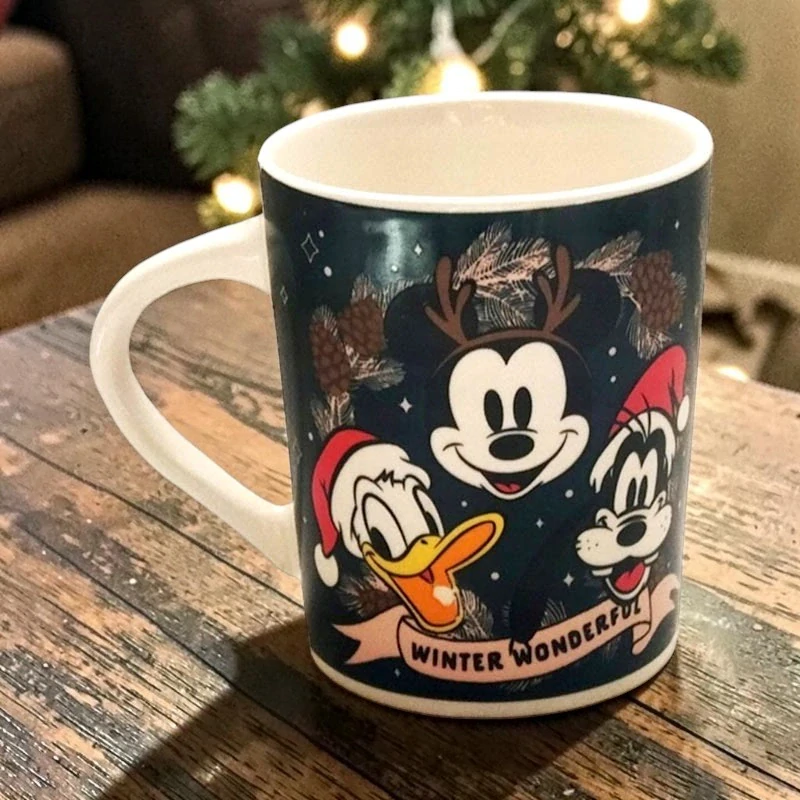Vianočný hrnček Disney Mickey Mouse Winter Wonderful 350 ml
