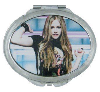 Zrkadlo s fotografiou