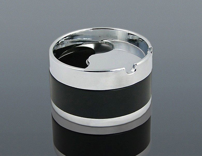 Popolník kovový čierny 8cm