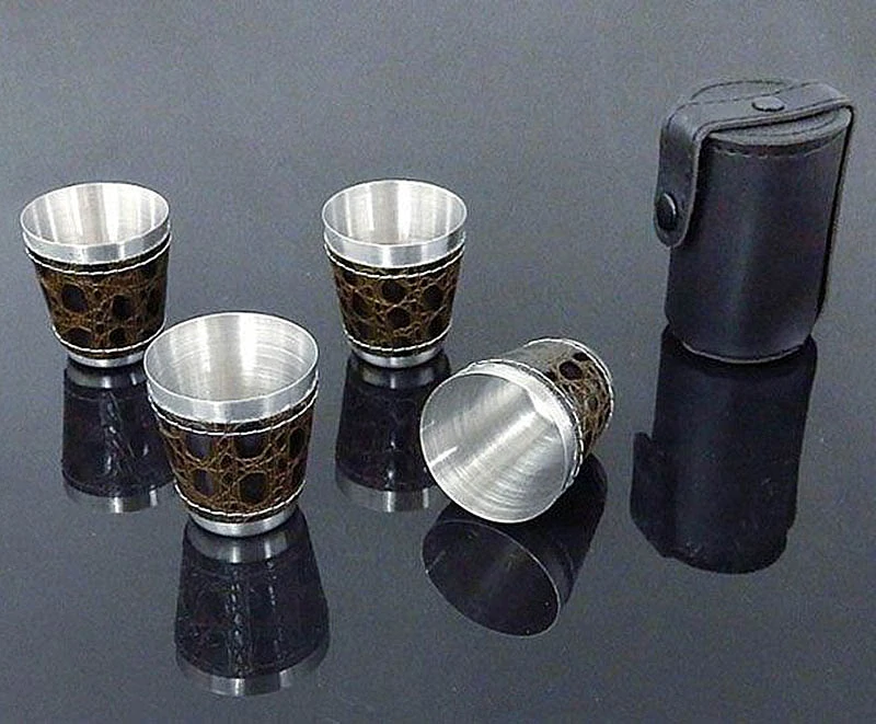 Turistické kovové poháriky v puzdre – sada 4 ks