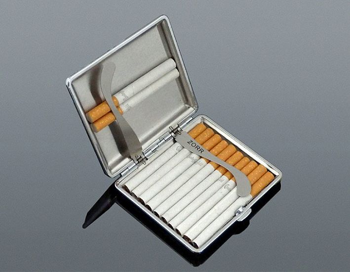 Puzdro na cigarety CARS RETRO 