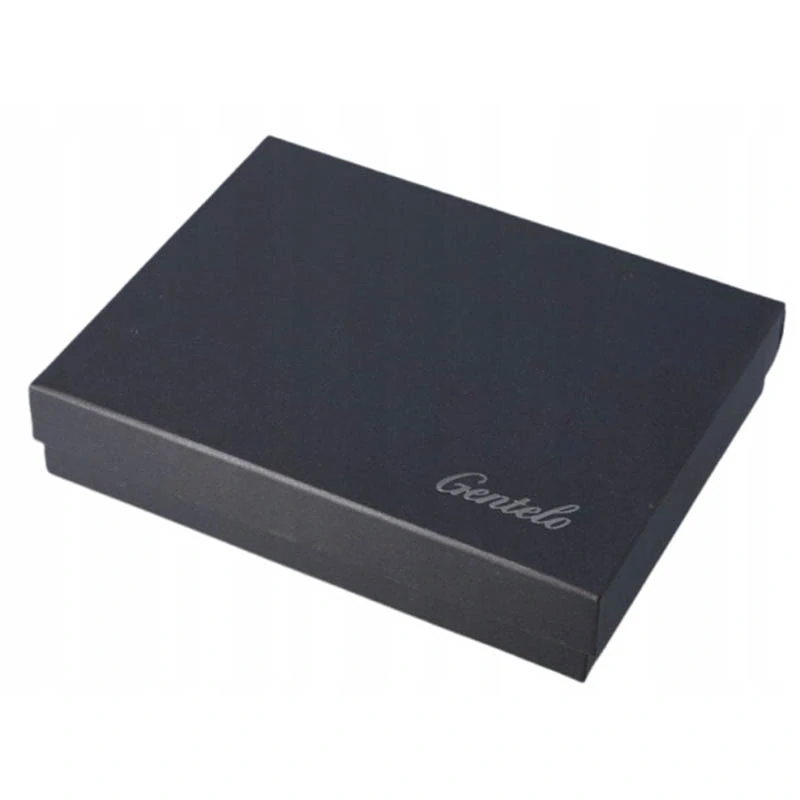 Ploskačka 210ml s pohárikmi v darčekovej sade čierna