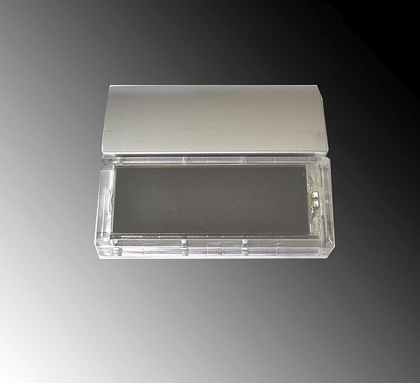 Magnetický solárny držiak na menovku