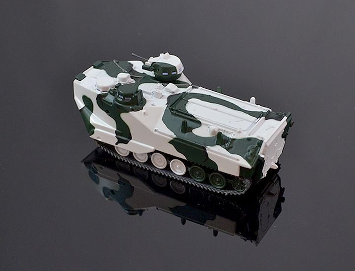 Model obrneného transportéra AAVP7A1 1:74