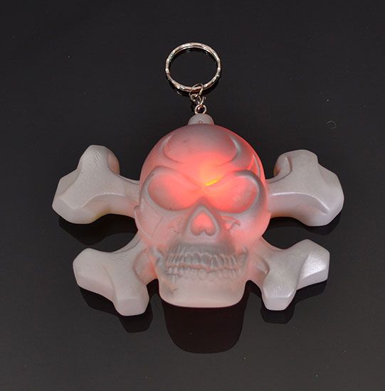 Prívesok Monster svietiaci