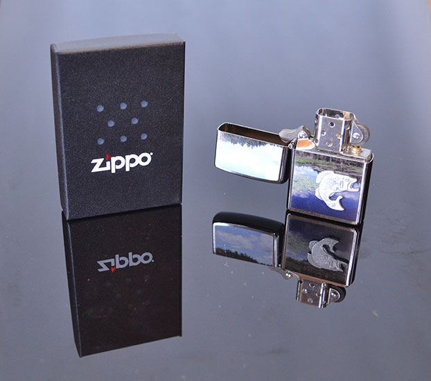 Zapaľovač ZIPPO Fish In Lake 3D