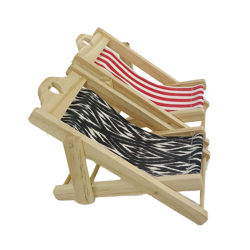 Drevená dekorácia plážové lehátko