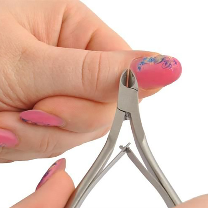Manikúrové kliešte na nechty