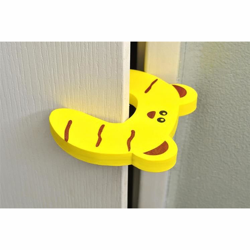 Blokáda - Detská poistka proti zabuchnutiu dverí