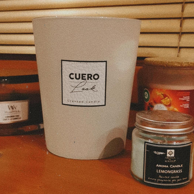 CUERO Vonná sviečka v skle Dobrá nálada - jemná vanilka