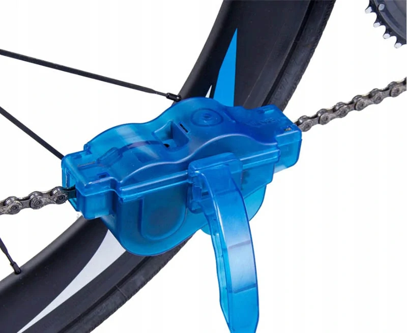 Zariadenie na čistenie reťaze bicykla