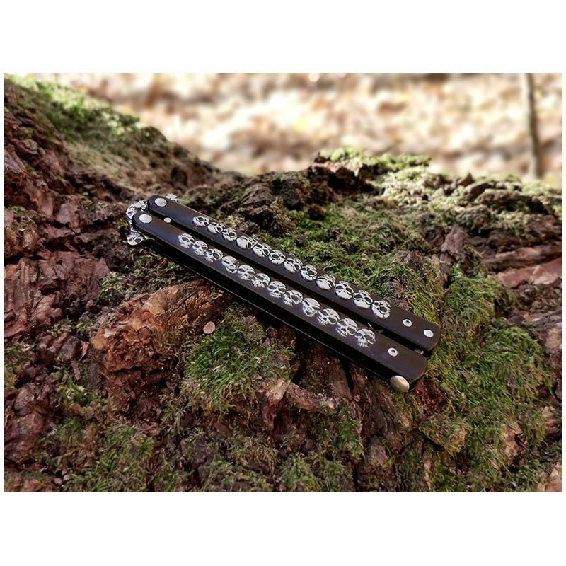 Nôž motýlik Kandar Black Skull