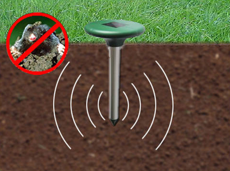 Odpudzovač krtkov solárny veľký 1ks
