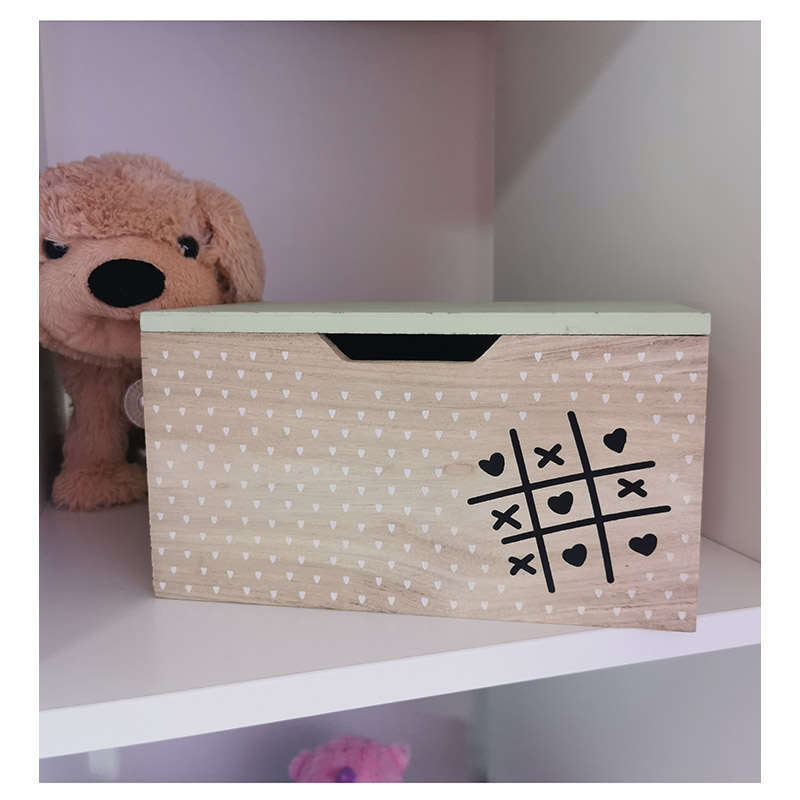 Úložná krabička do detskej izby uzatvárateľná drevená 