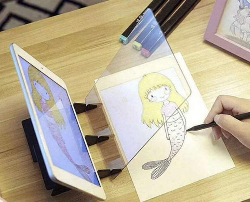 Projektor na obkresľovanie z mobilu alebo tabletu