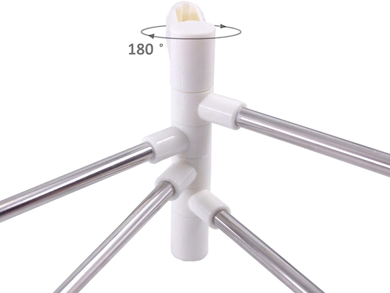 Vešiak na uteráky s otočnými ramenami