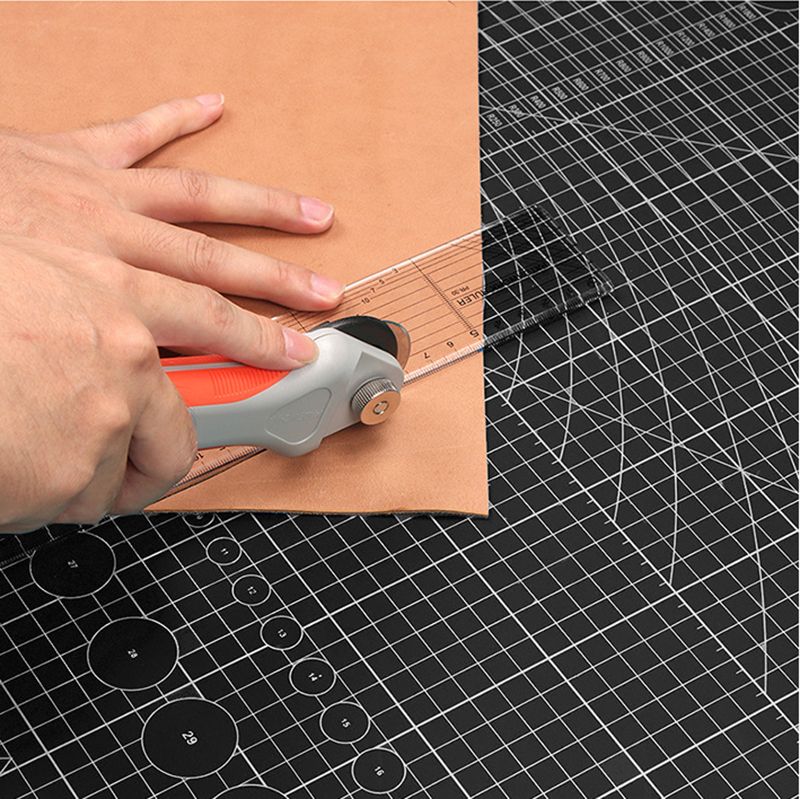 Modelárska podložka na rezanie A1 obojstranná čierna