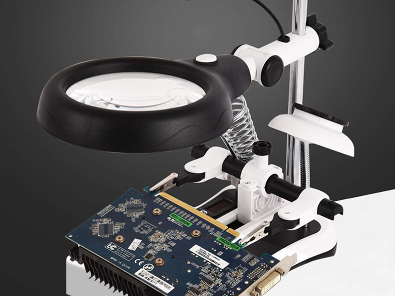 Sada Tretia ruka s lupou 6+12LED MG16130-108C