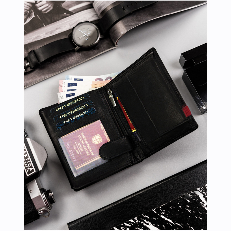 Darčeková sada PETERSON - Peňaženka s príveskom PK-2-N4 čierna/červená