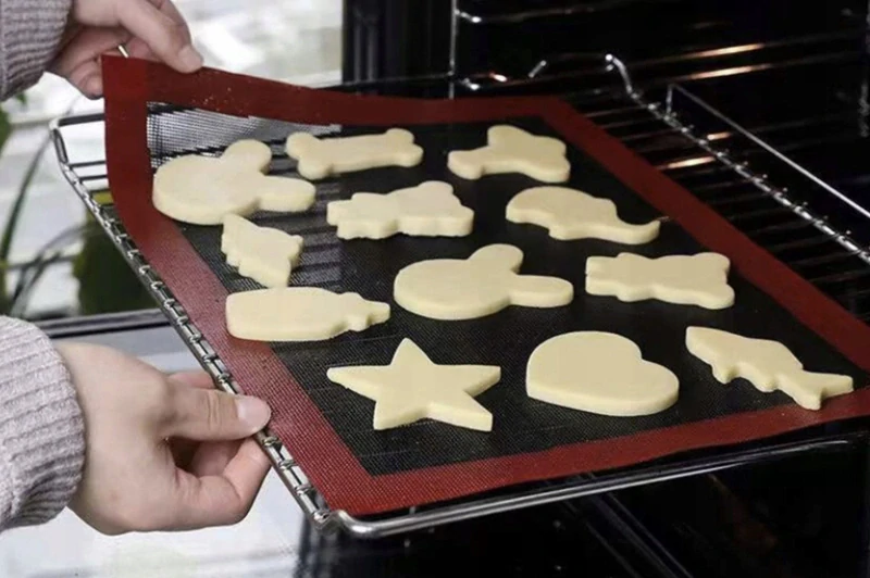 Silikónová podložka na pečenie perforovaná 30×40 cm