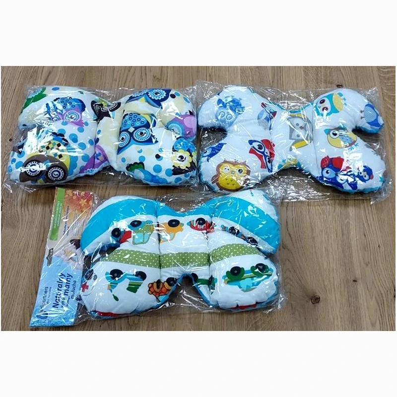 Medipartners Vankúšik motýlik pre bábätká do autosedačky a kočíka