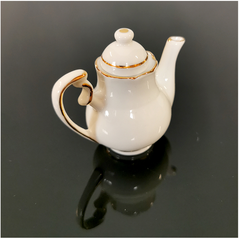 Reutter Porzelan - Porcelánový čajník biely so zlatým lemovaním 11x10 cm