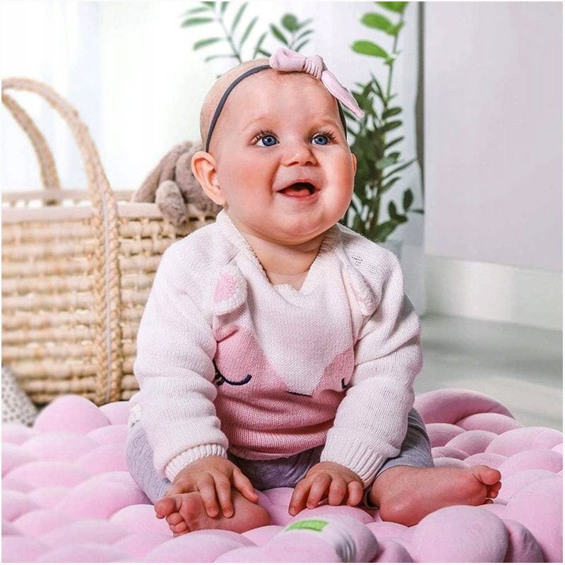 Velúrová pletená podložka LULANDO 75 × 75 × 8 cm – ružová