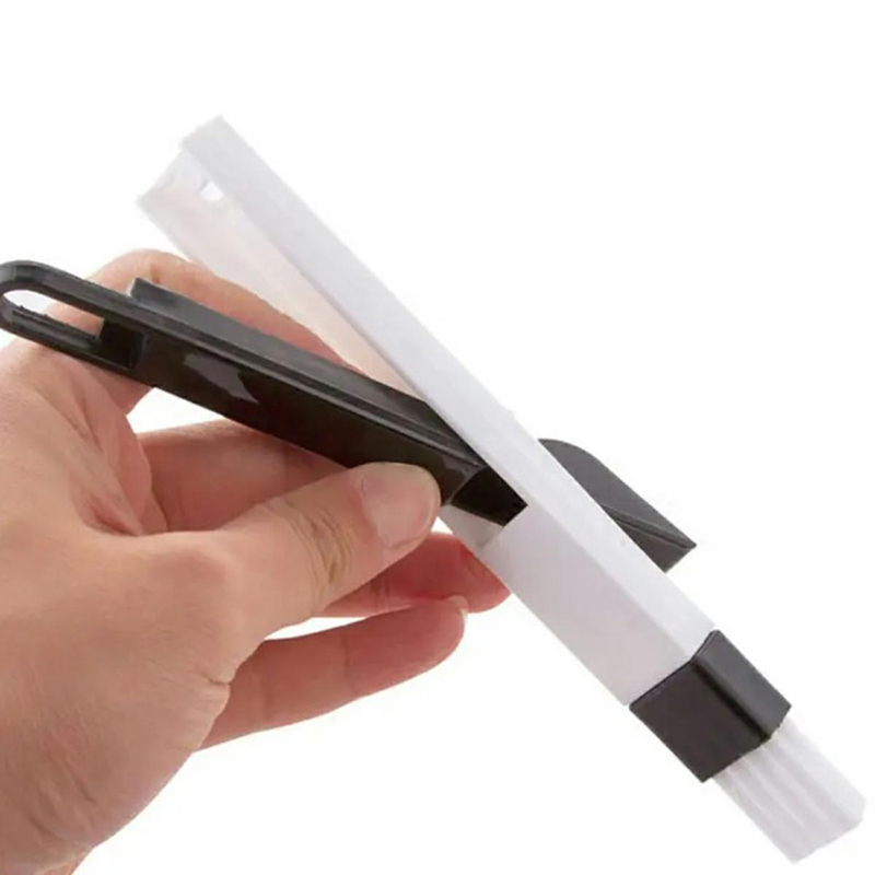 Kefka na čistenie klávesnice a štrbín