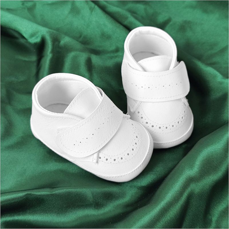 Christopher - Detské topánky - capáčky biele č.18 - 11 cm