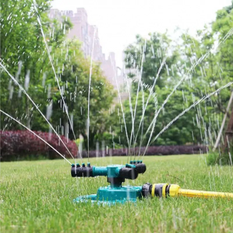 Záhradný rotačný zavlažovač