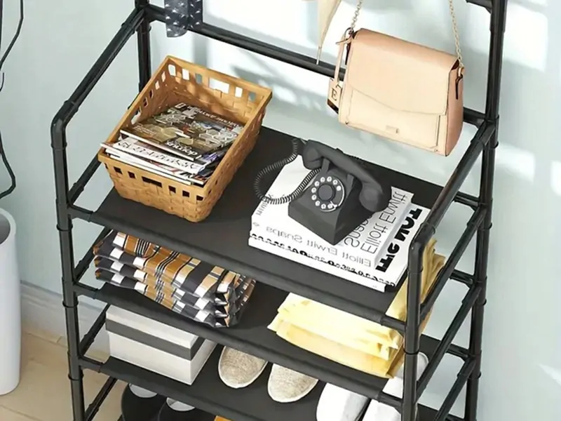 Kovový regál na topánky s vešiakmi čierny 168 x 60 x 26cm