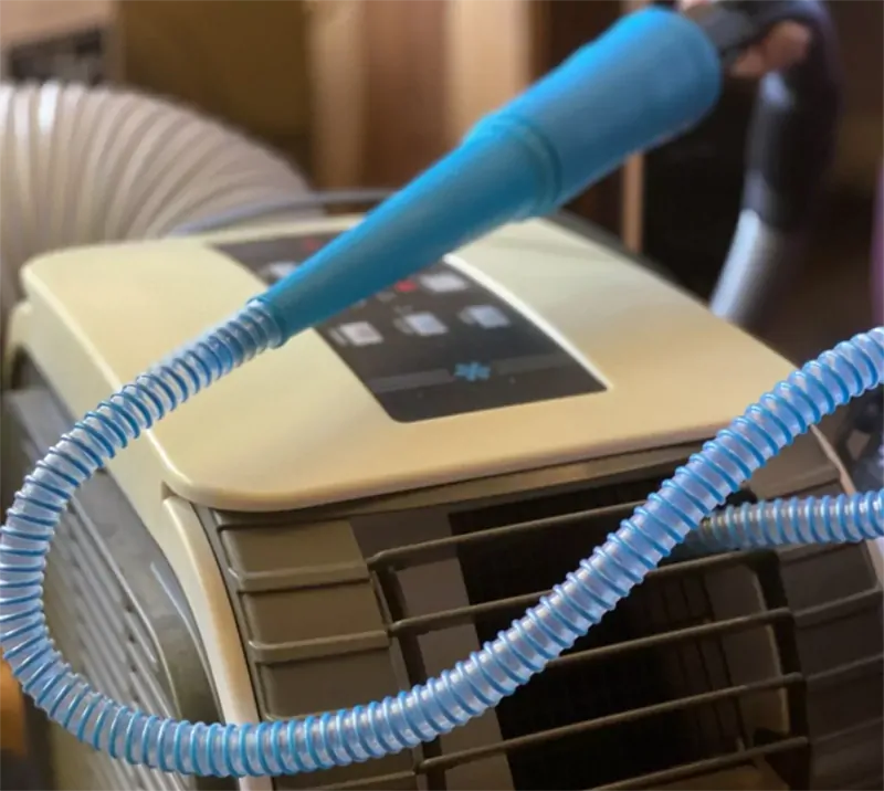 Hadicová koncovka na vysávač